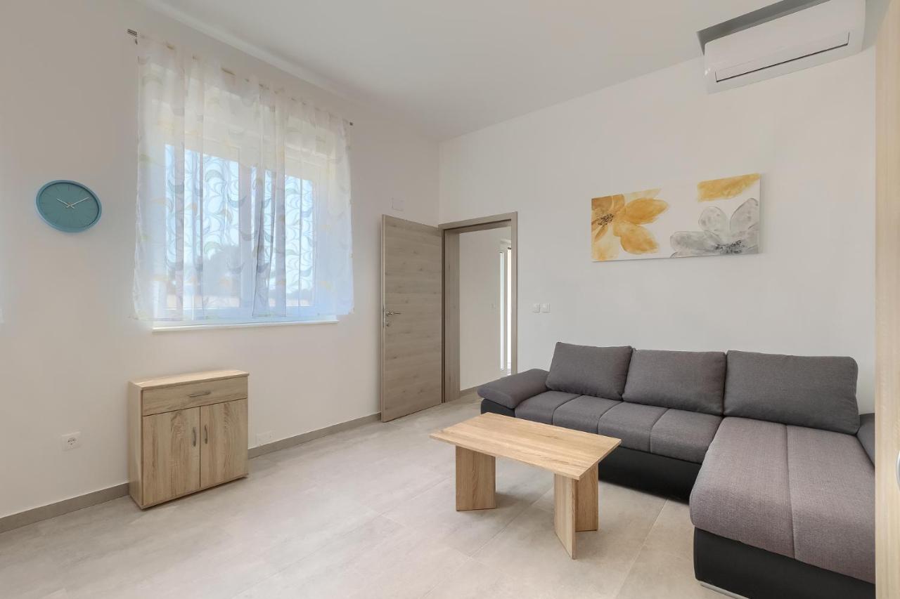 Apartments Medulin 2217 エクステリア 写真