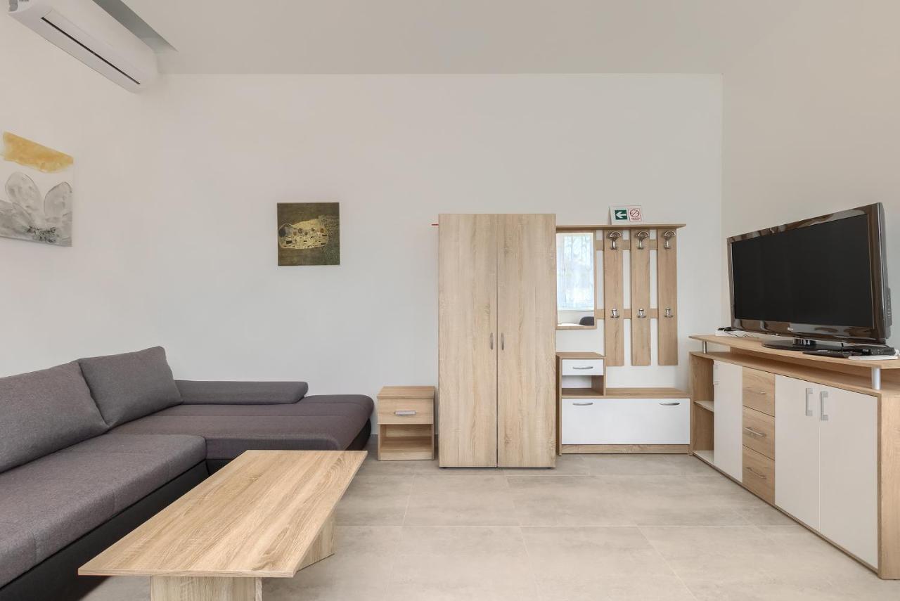 Apartments Medulin 2217 エクステリア 写真