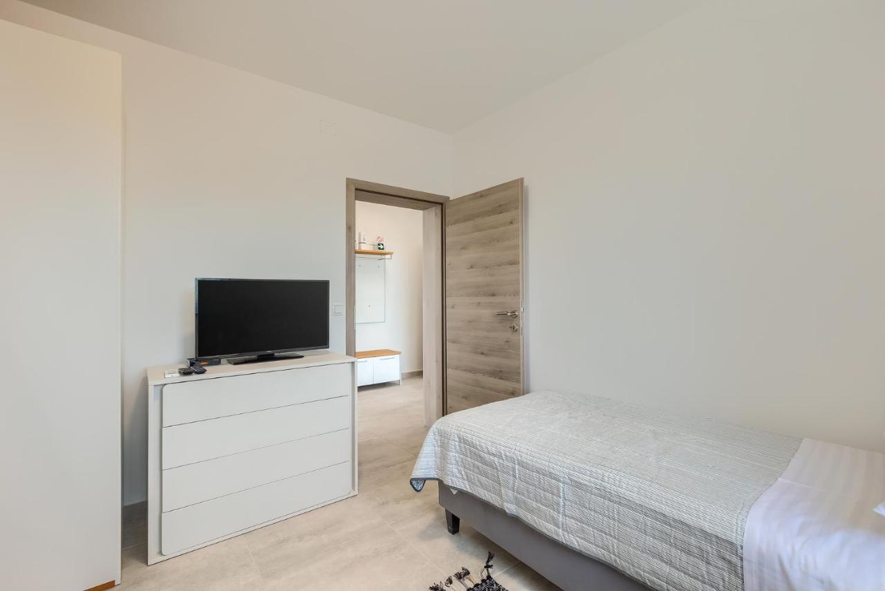 Apartments Medulin 2217 エクステリア 写真